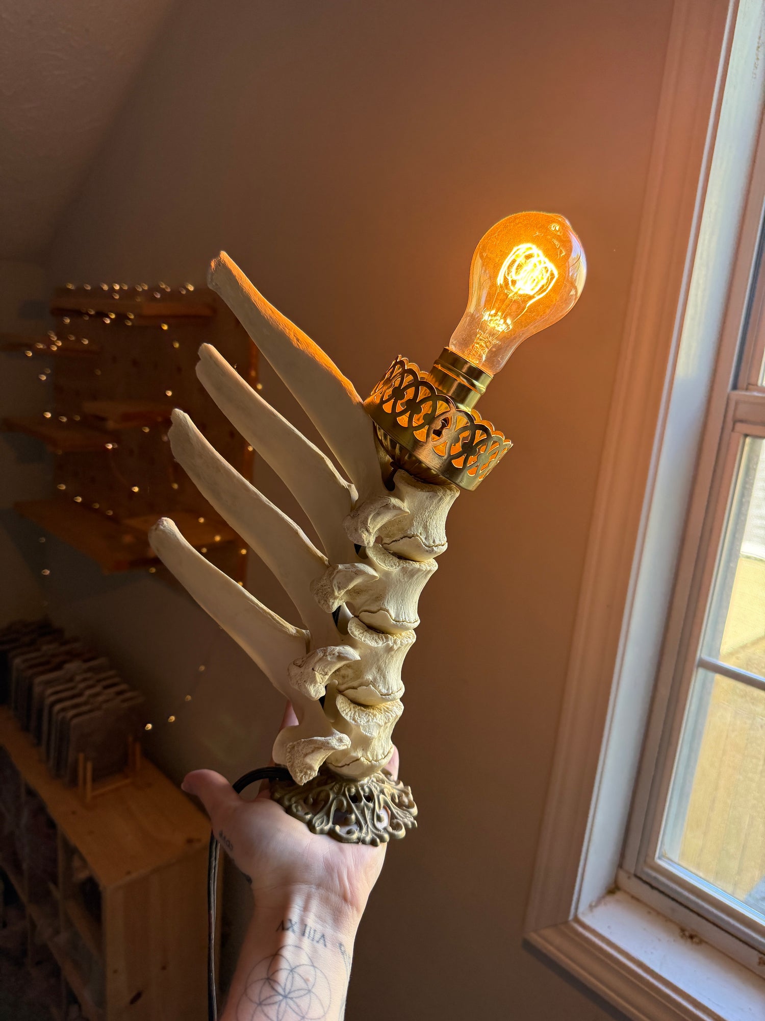 Oriana Elk Spine Lamp