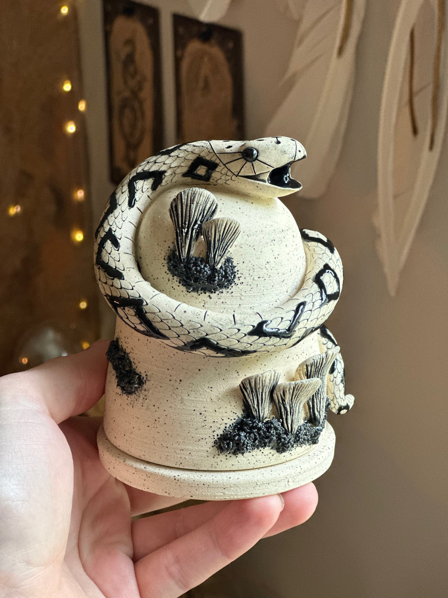 Mushroom Serpent Smoker