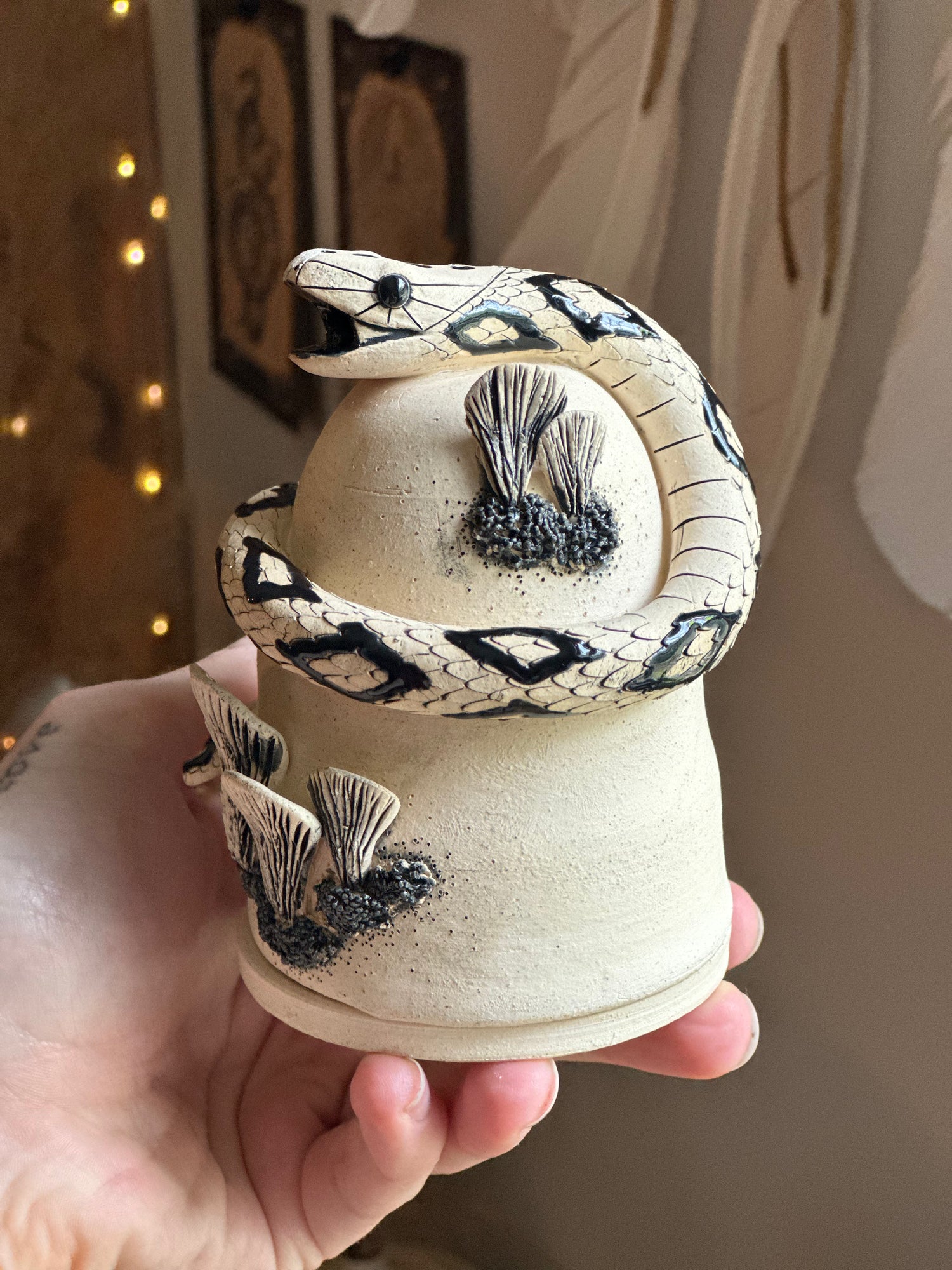 Mushroom Serpent Smoker