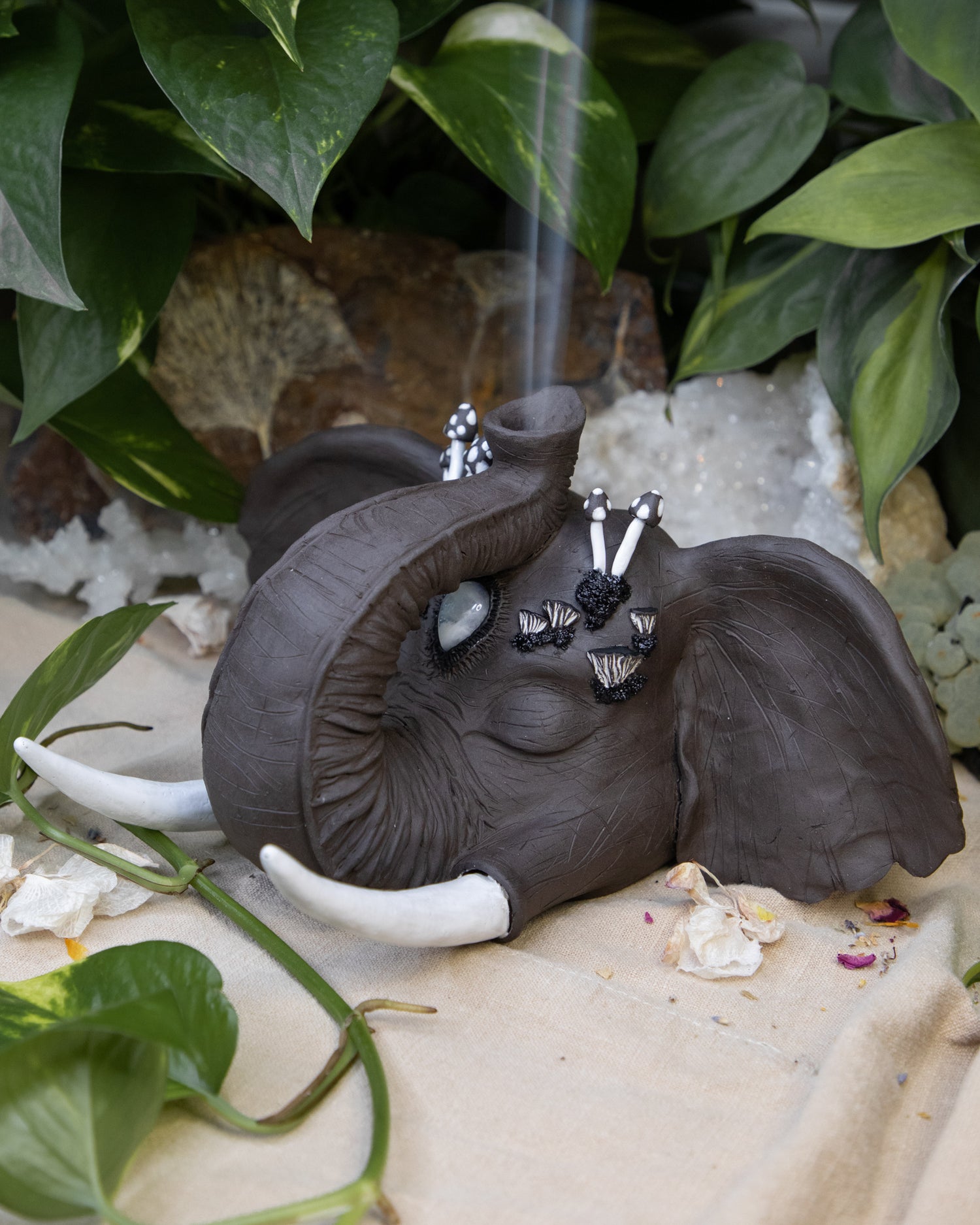 Earth Mama Elephant Smoker