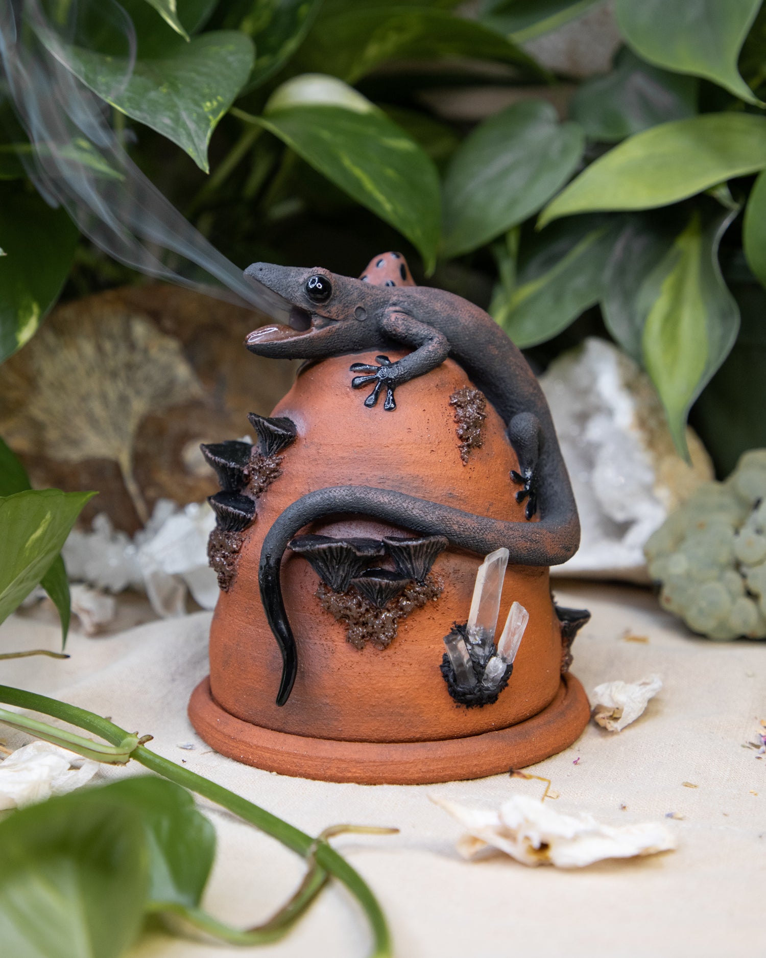 Grounded Gecko Smoker